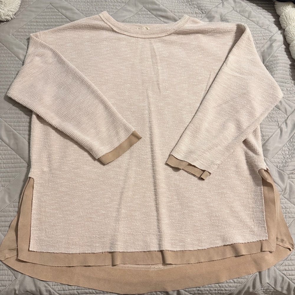 Easel Women’s Boutique Oversized Pink Colorblock Tunic Sweater w Hem Size Small